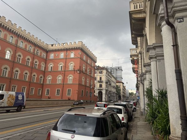 negozio in affitto a Torino