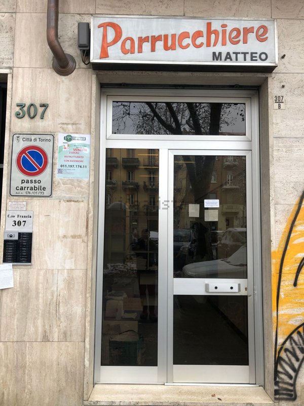 locale commerciale in affitto a Torino in zona Pozzo Strada