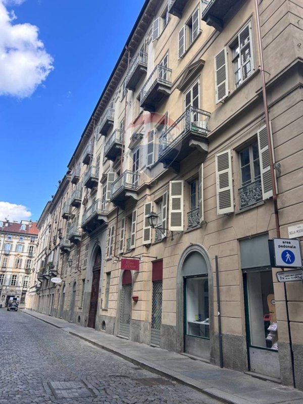 locale commerciale in affitto a Torino in zona Centro Storico