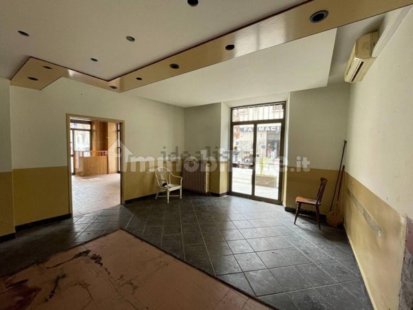 locale commerciale in affitto a Torino in zona Campidoglio