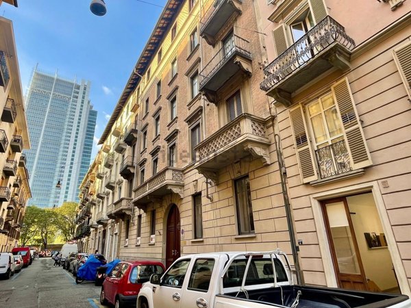 negozio in affitto a Torino