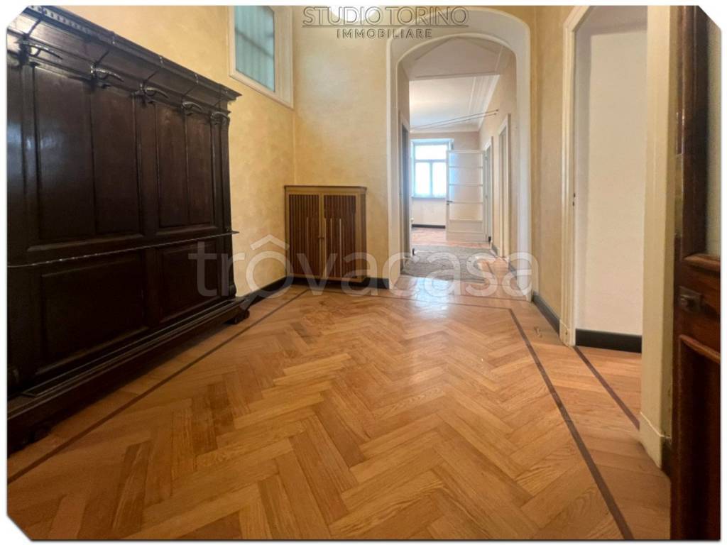 appartamento in affitto a Torino in zona Crocetta
