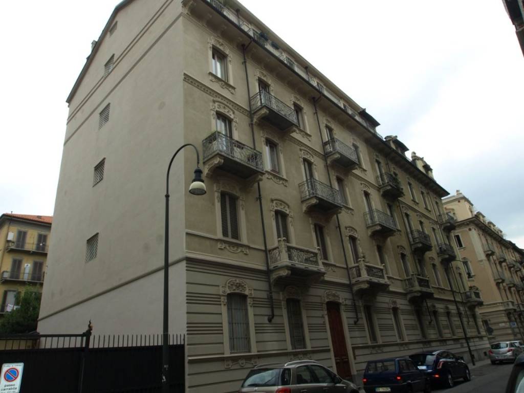 appartamento in affitto a Torino in zona Crocetta