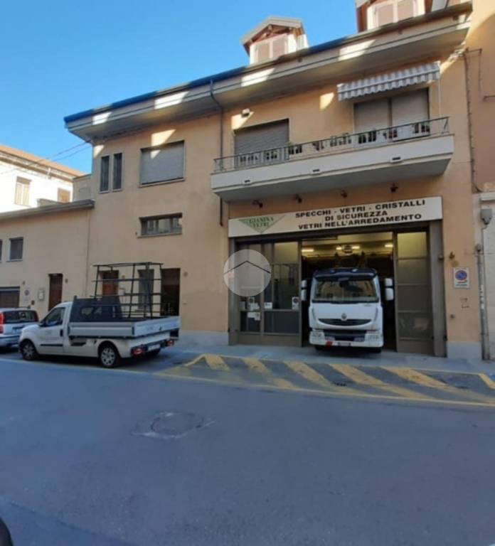 negozio in affitto a Torino in zona Vanchiglia