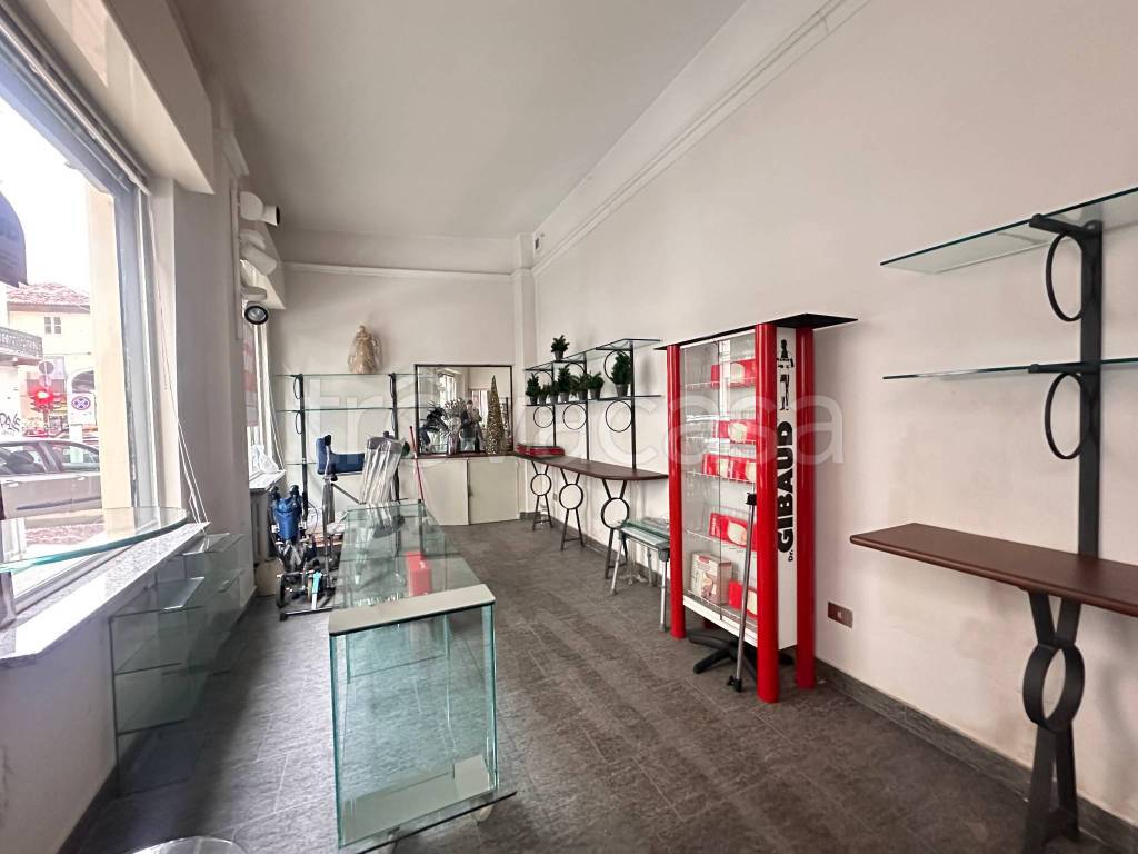 negozio in affitto a Torino in zona San Donato