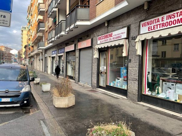 negozio in affitto a Torino