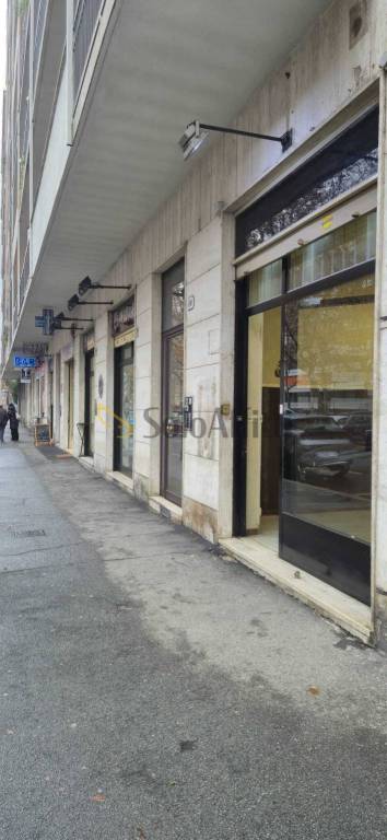negozio in affitto a Torino in zona Pozzo Strada