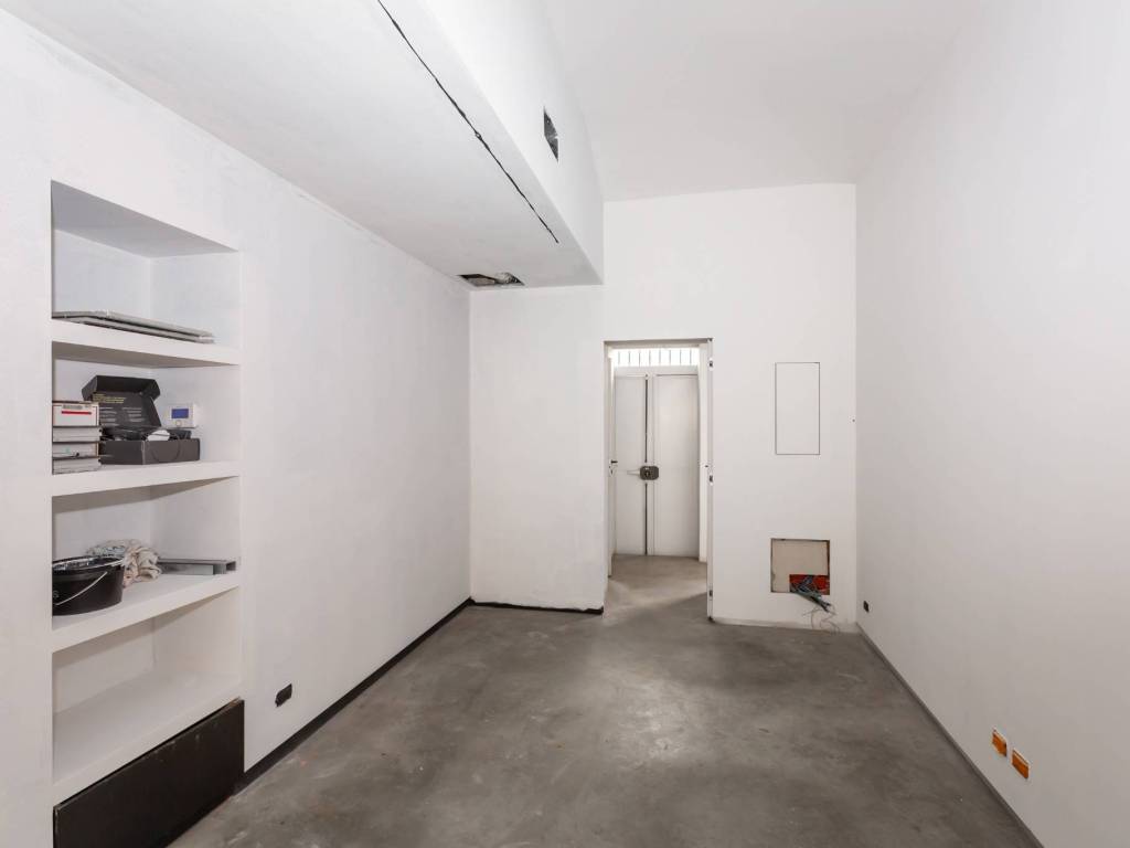 negozio in affitto a Torino in zona Borgo San Paolo