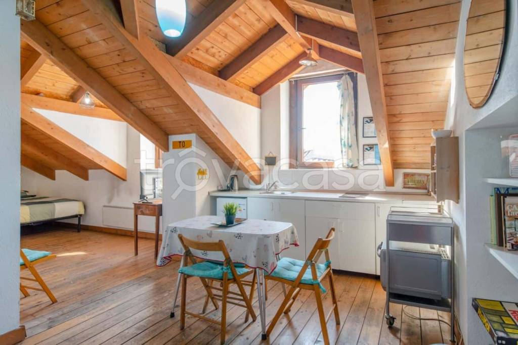 appartamento in affitto a Torino in zona Aurora