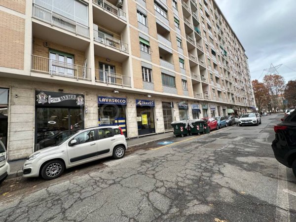 negozio in affitto a Torino in zona Borgo San Paolo
