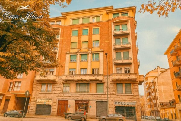 appartamento in affitto a Torino in zona Cit Turin