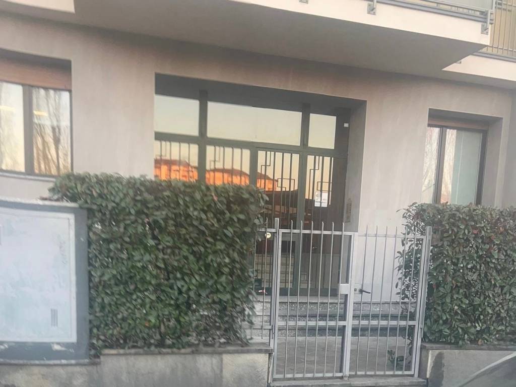 negozio in affitto a Torino in zona Pozzo Strada