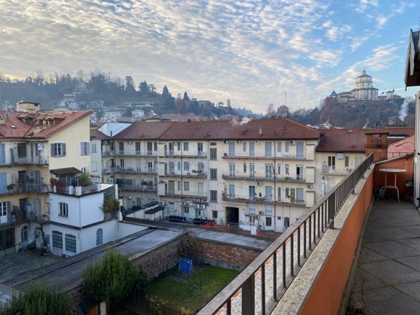 appartamento in affitto a Torino in zona Centro Storico
