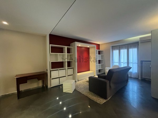 appartamento in affitto a Torino in zona Cit Turin