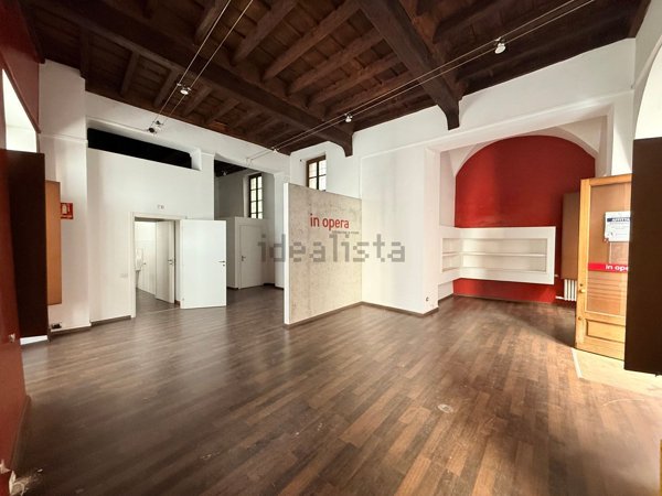 negozio in affitto a Torino