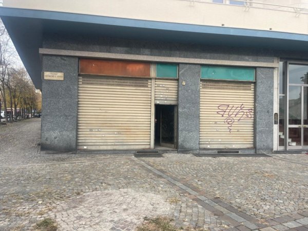 negozio in affitto a Torino