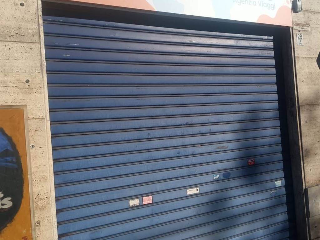 negozio in affitto a Torino in zona Cit Turin