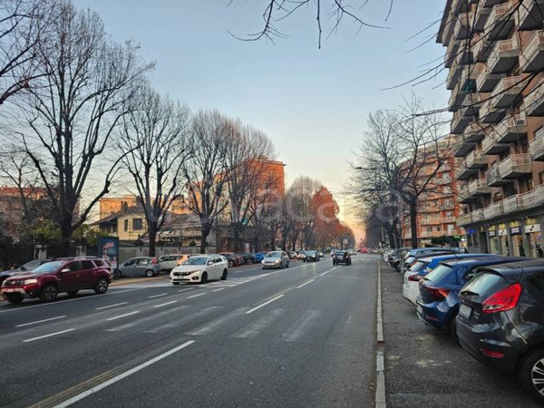 negozio in affitto a Torino in zona Santa Rita