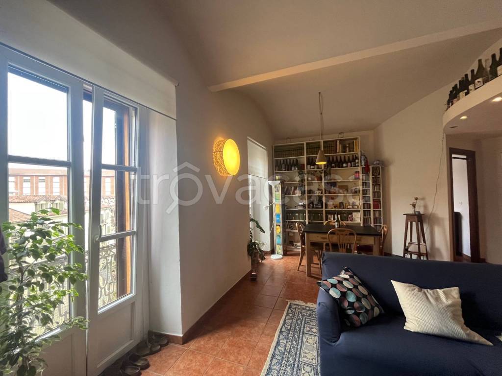 appartamento in affitto a Torino in zona Aurora