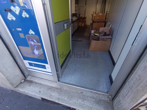 locale commerciale in affitto a Torino in zona Pozzo Strada