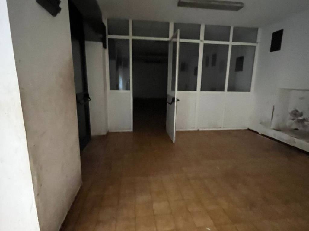 locale commerciale in affitto a Torino in zona Rebaudengo