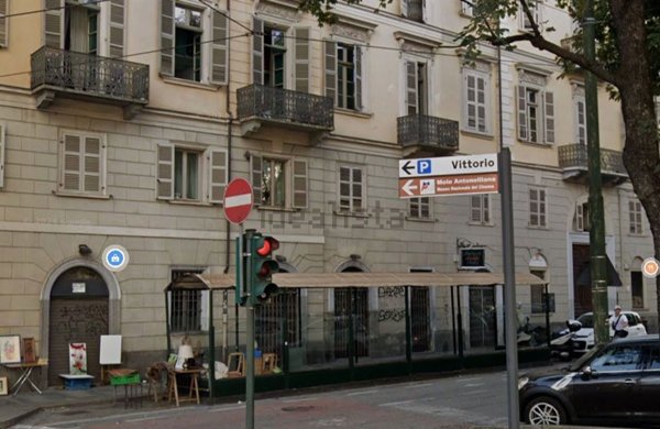 negozio in affitto a Torino in zona Vanchiglia