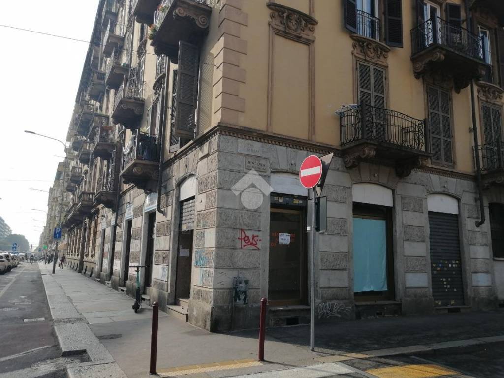 negozio in affitto a Torino in zona San Salvario