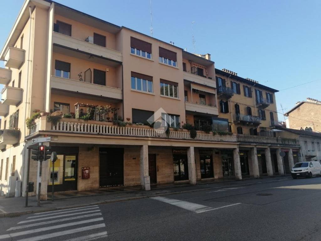 negozio in affitto a Torino in zona Cavoretto