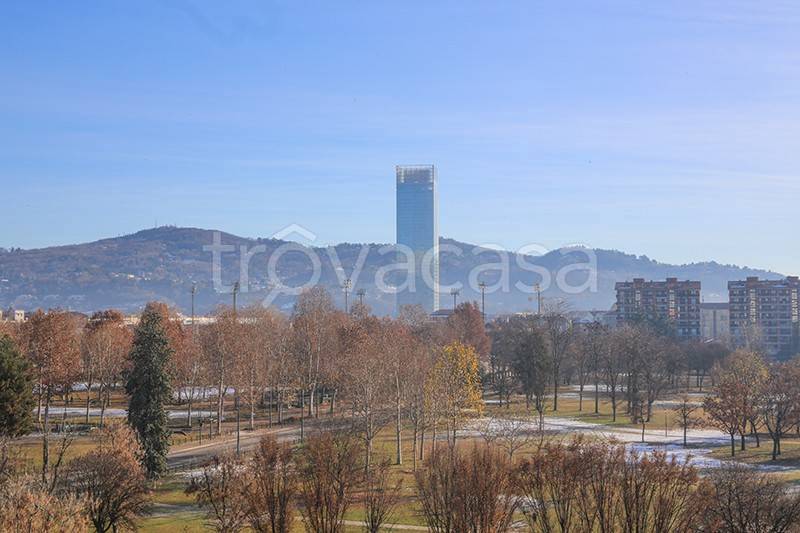 appartamento in affitto a Torino in zona Lingotto