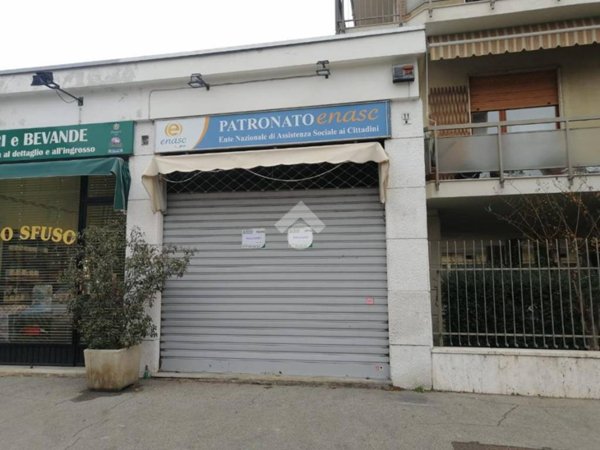 negozio in affitto a Torino in zona Mirafiori Sud
