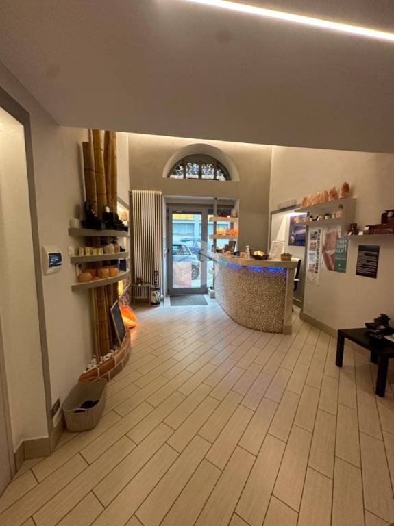 negozio in affitto a Torino