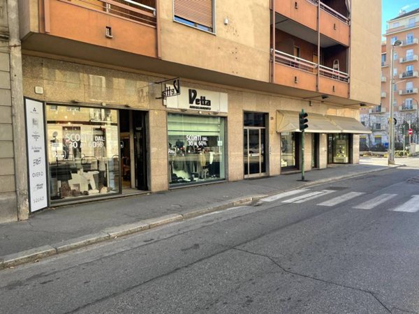 negozio in affitto a Torino in zona Vanchiglia