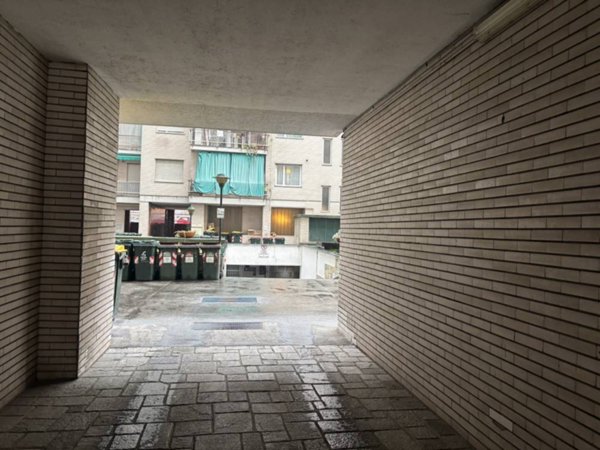 locale di sgombero in affitto a Torino