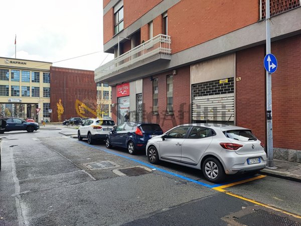 locale commerciale in affitto a Torino in zona San Salvario