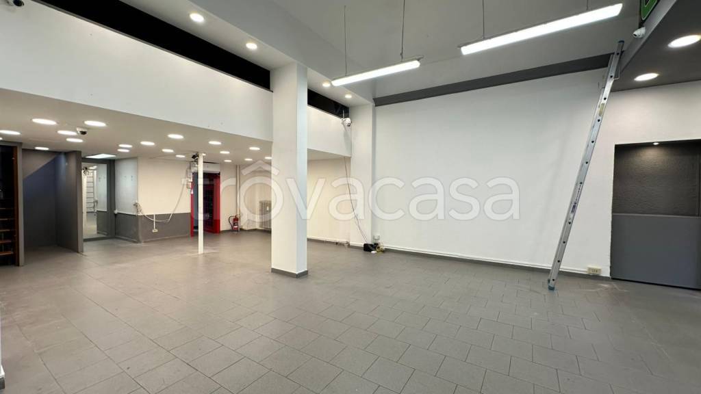 negozio in affitto a Torino in zona San Donato