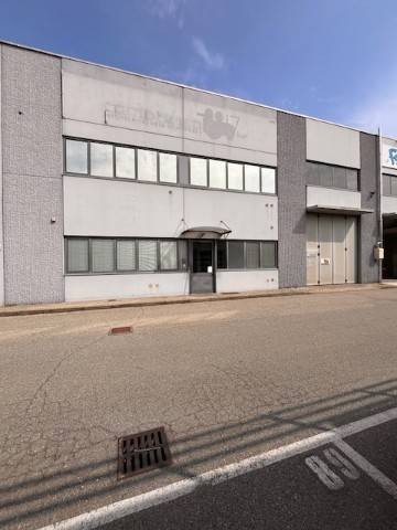 locale commerciale in affitto a Torino in zona Mirafiori Sud
