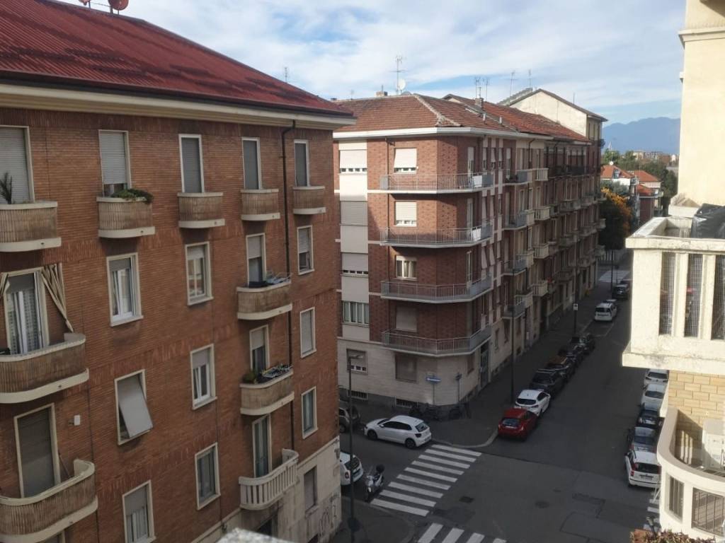 appartamento in affitto a Torino in zona Campidoglio