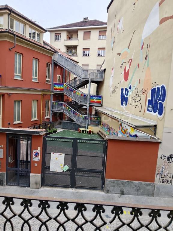 appartamento in affitto a Torino in zona Aurora