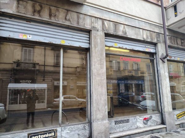 negozio in affitto a Torino in zona Cenisia