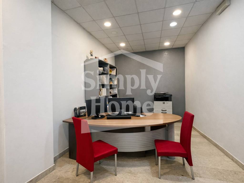 negozio in affitto a Torino in zona Mirafiori Sud