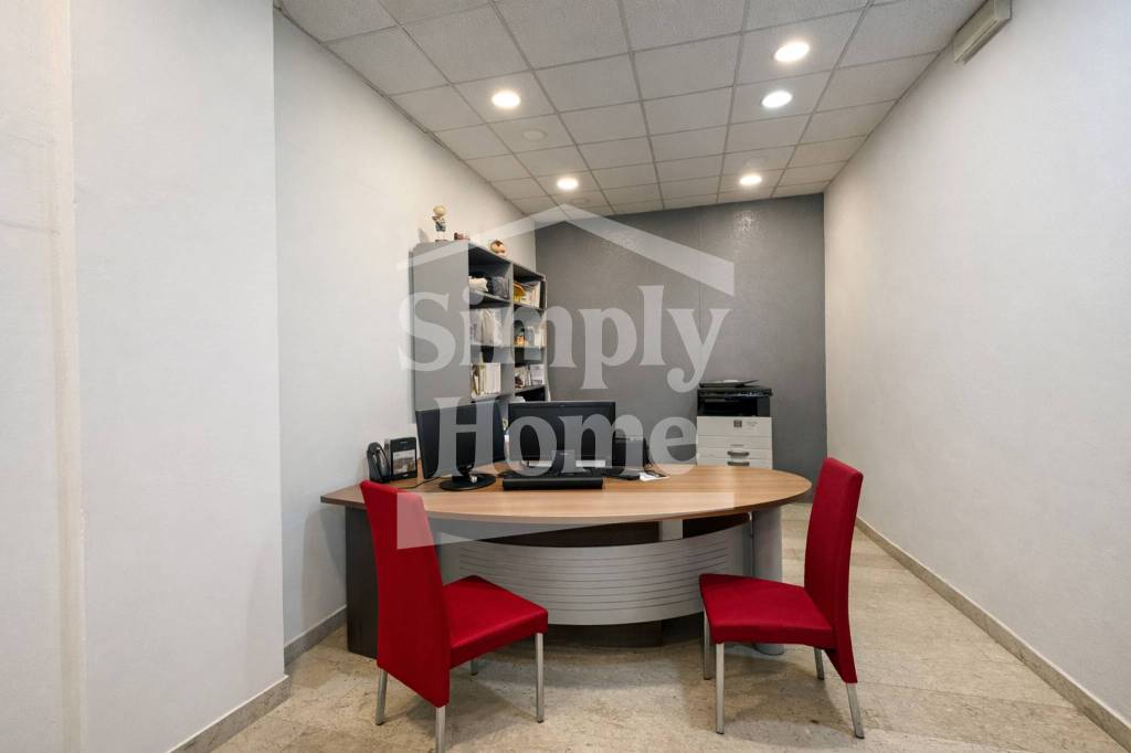 negozio in affitto a Torino in zona Mirafiori Sud