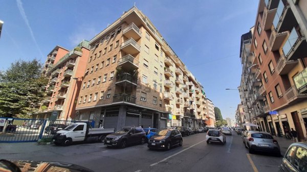 locale commerciale in affitto a Torino in zona Santa Rita