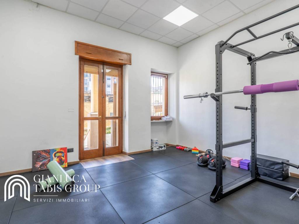 negozio in affitto a Torino in zona Lucento