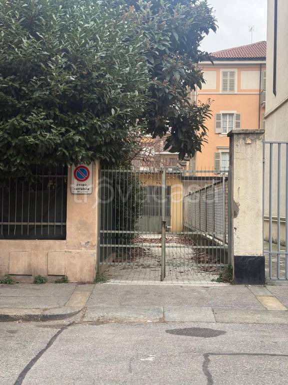 locale commerciale in affitto a Torino in zona Crocetta