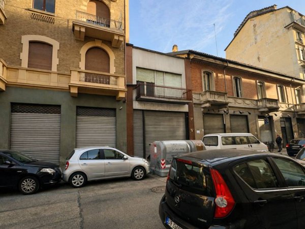 negozio in affitto a Torino in zona San Salvario