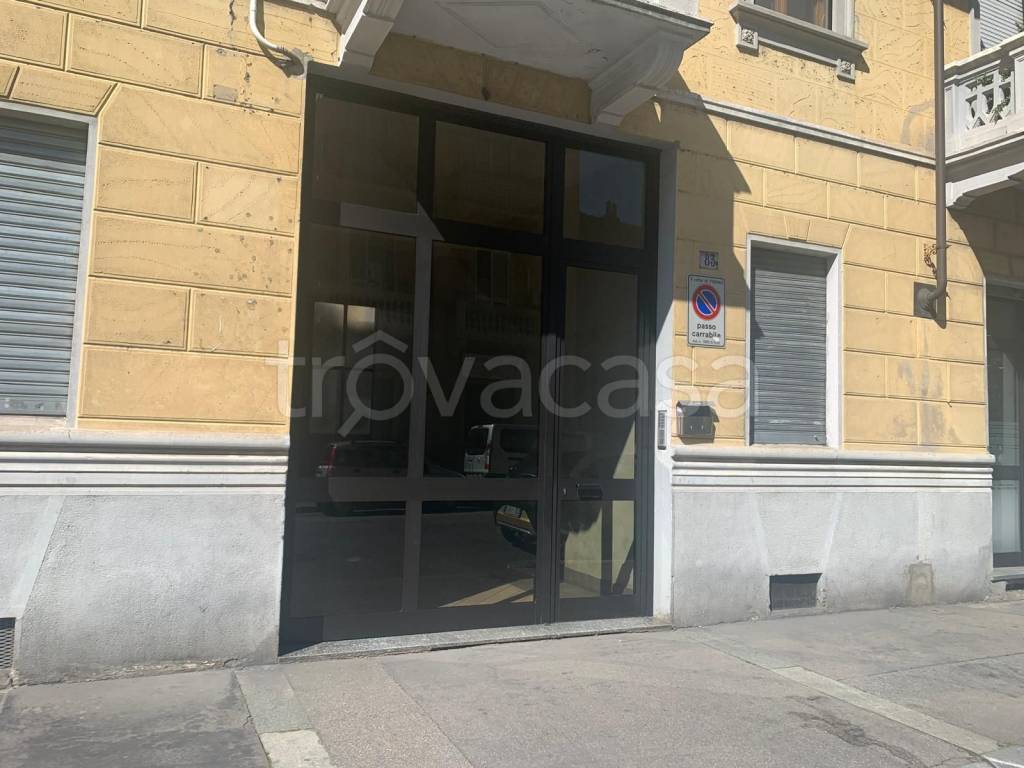 negozio in affitto a Torino in zona Borgata Vittoria