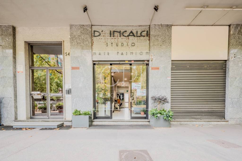 negozio in affitto a Torino in zona Mirafiori Sud