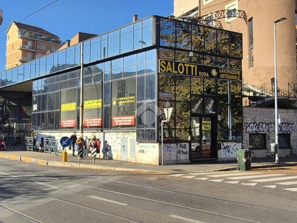 locale commerciale in affitto a Torino in zona Aurora