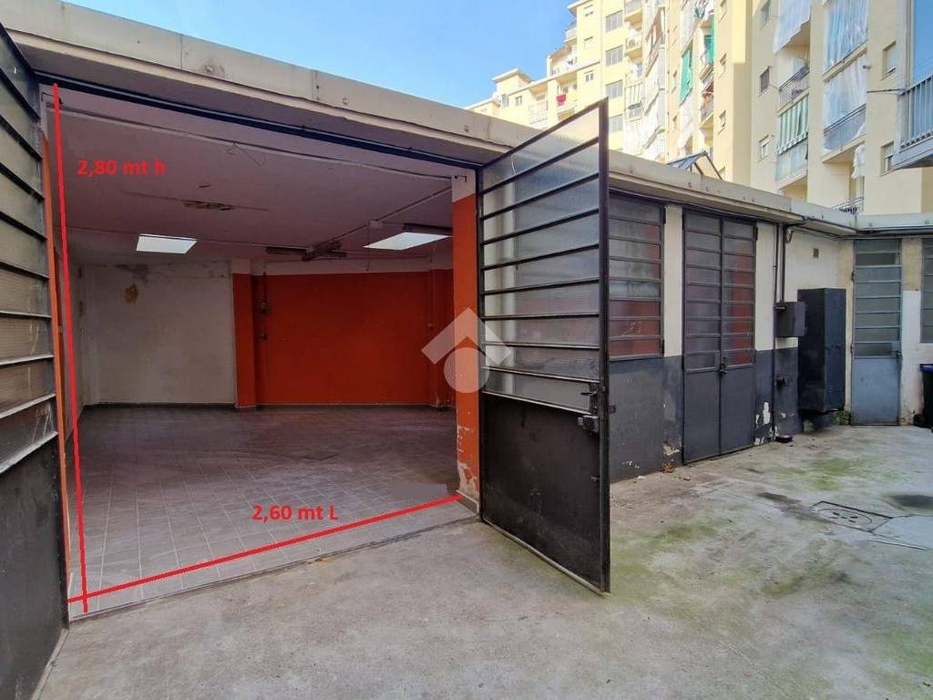 locale commerciale in affitto a Torino in zona Parella