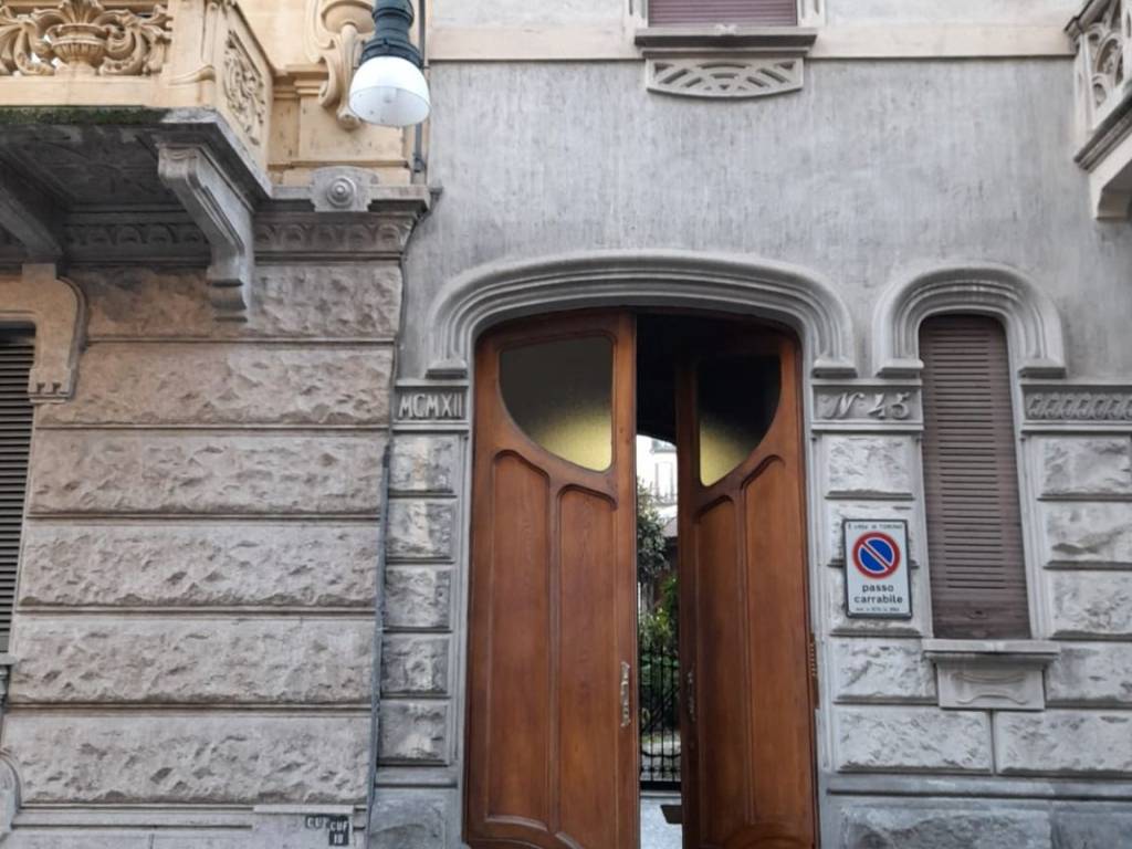 appartamento in affitto a Torino in zona Cit Turin